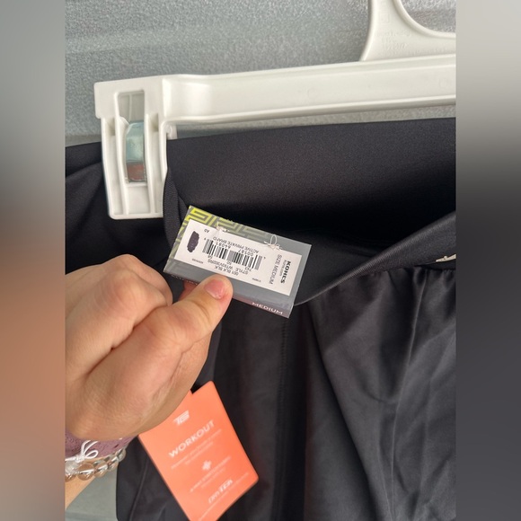 Women’s TEKGEAR Active Flowey Workout Running Shorts Size Medium NWT - Picture 11 of 13